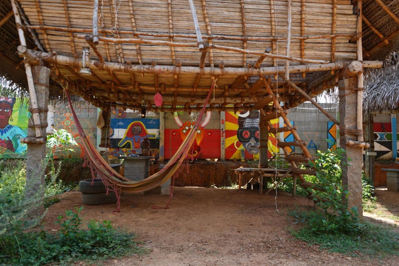 Time Travellers Hostel Auroville Exterior photo